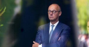 Скандал через день народження Путіна: Мерц розніс Шредера за зустріч з «фюрером» Скандал-через-день-народження-Путіна:-Мерц-розніс-Шредера-за зустріч-з «фюрером»
