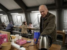 Київ розгортає пункти незламності через проблеми з електропостачанням Три райони Києва розгортають “пункти незламності”, там найважча ситуація зі світлом