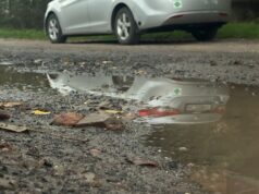 У Луцьку жителі півтора року домагаються ремонту дороги У-Луцьку-жителі-півтора-року-домагаються-ремонту-дороги