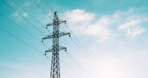 По 40 «Шахедів» на одну опору: як Росія намагається відрізати лівобережну Україну від електрики По 40-«Шахедів»-на одну-опору:-як Росія-намагається-відрізати-лівобережну-Україну-від-електрики