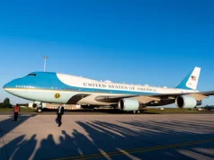 Керівник Секретної служби США засудив журналістів за розголошення деталей про зміну літака Трампа Керівник-Секретної-служби-США-розкритикував-журналістів-за-розголошення-таємної-зміни-літака-Трампа