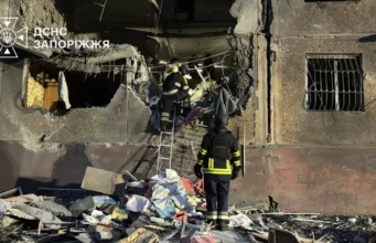 Атака на Запоріжжя: 12 загиблих, серед них троє дітей "росія-подякувала-за-зняття-санкцій-на-експорт-дизелю"-–-Зеленський-про-атаку-на-Запоріжжя