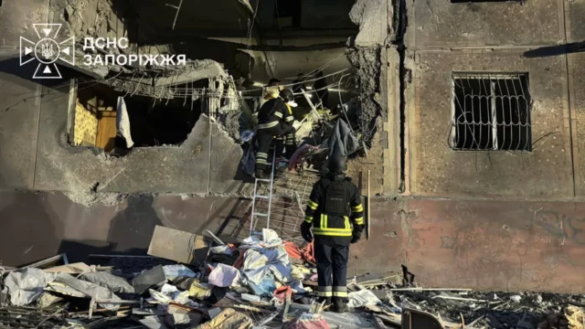 Атака на Запоріжжя: 12 загиблих, серед них троє дітей "росія-подякувала-за-зняття-санкцій-на-експорт-дизелю"-–-Зеленський-про-атаку-на-Запоріжжя