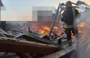 Росія вдарила по центру Одеси: “прилетіло” в адмінбудівлю — перші деталі (оновлено) Росія-вдарила-по центру-Одеси:-“прилетіло”-в адмінбудівлю —-перші-деталі-(оновлено)