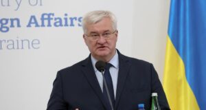 У Києві відповіли Трампу на заклик усунути Зеленського У-Києві-відповіли-Трампу-на-заклик-усунути-Зеленського