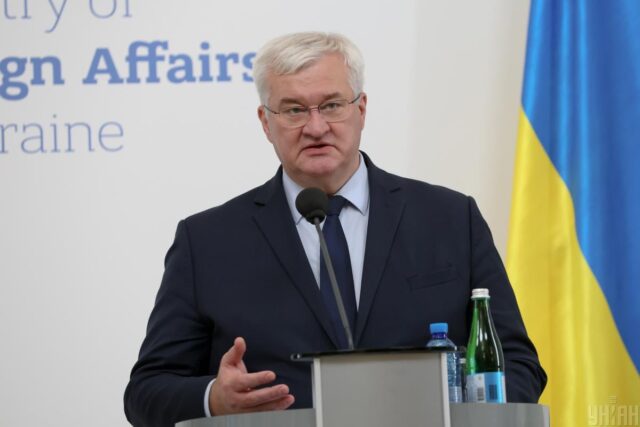 У Києві відповіли Трампу на заклик усунути Зеленського У-Києві-відповіли-Трампу-на-заклик-усунути-Зеленського
