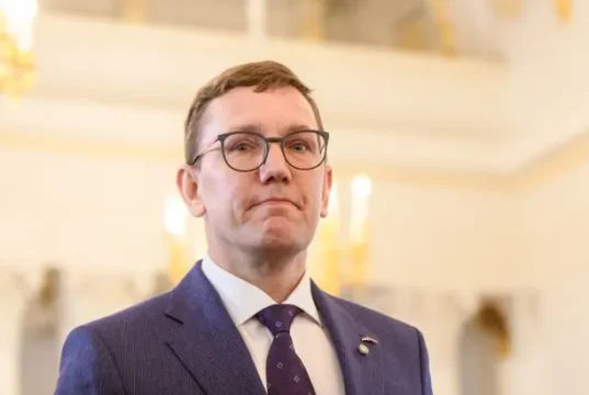 Прем’єр Естонії закликав ЄС посилити Україну для ударів по російських НПЗ Прем’єр Естонії закликав ЄС посилити Україну для ударів по російських НПЗ