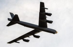 Бомбардувальник B-52 споживає шалену кількість палива: про які цифри йдеться Бомбардувальник-b-52-споживає-шалену-кількість-палива:-про-які-цифри-йдеться