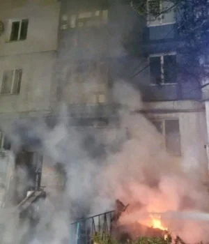 Після-російського-нічного-удару-у-Дніпрі-збільшується-кількість-постраждалих-–-серед-них-є-діти Після-російського-нічного-удару-у-Дніпрі-збільшується-кількість-постраждалих-–-серед-них-є-діти
