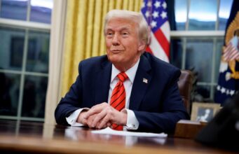 Угодою з РФ Трамп, ймовірно, порушив закони США, – сенатор-республіканець Угодою-з-РФ-Трамп,-ймовірно,-порушив-закони-США,-–-сенатор-республіканець