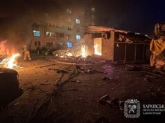 Кривавий удар по передмістю Харкова: ракета влучила в магазин, є загиблі та поранені діти (фото) Кривавий-удар-по-передмістю-Харкова:-ракета-влучила-в-магазин,-є-загиблі-та-поранені-діти-(фото)