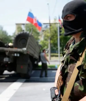 На-ТОТ-Луганщини-росія-продовжує-кампанію-з-"націоналізації"-нерухомості-–-ОВА На-ТОТ-Луганщини-росія-продовжує-кампанію-з-"націоналізації"-нерухомості-–-ОВА