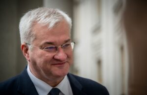 Україна шукає нові джерела фінансування для покриття бюджетного дефіциту Російські активи і не лише: Сибіга розповів, як Україна буде закривати дірки в бюджеті