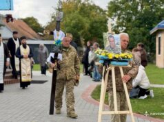 Прощання з воїном Андрієм Єфрємовим у Нововолинську Нововолинськ-попрощався-з-Героєм-Андрієм-Єфрємовим