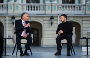 Зеленський закликає до миру та обговорює енергетичне перемир’я з США Україна запропонувала посланцям Трампа провести нову зустріч, – Зеленський