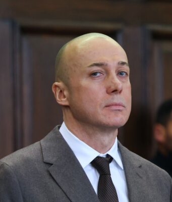 Суд у Гамбурзі над Сергієм Кузнєцовим: обвинувачення в організації підриву “Північного потоку” Підрив “Північного потоку” кваліфікують як воєнний злочин: під судом зібрався мітинг