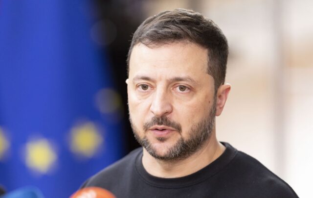Зеленський: Україна не братиме участі в угоді Трампа з Путіним Україна не буде втягнута в дизельну угоду Трампа та Путіна, – Зеленський