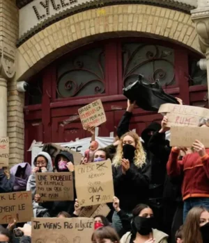 Французькі фермери приєднаються до масових протестів