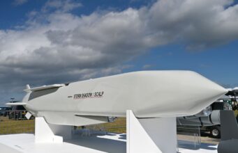 Велика Британія постачає Україні додаткові крилаті ракети Storm Shadow Британія передасть Україні додаткову партію ракет Storm Shadow, – Bloomberg
