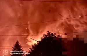Атака на підприємство в Запоріжжі: масштабна пожежа без постраждалих Запоріжжя-під-атакою-ворога-–-є-влучання-у-підприємство,-спалахнула-масштабна-пожежа