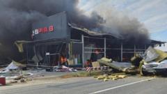 Дрон атакував супермаркет “Таврія Б” біля Одеси: три людини поранені Дрон-ударив-у-величезний-супермаркет-“Таврія-Б”-біля-Одеси:-наслідки-“жахливого-удару”