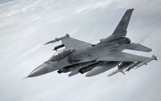 Зеленський обговорив постачання літаків F-16 з Бельгією Україна розраховує отримати F-16 від Бельгії, щоб протидіяти дронам, – Зеленський