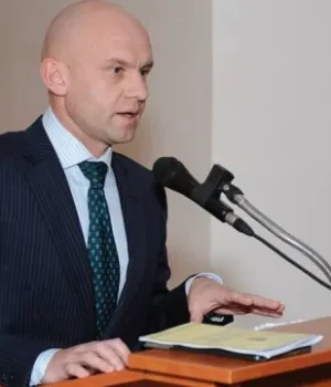 630_360_1566216677_151.webp У Міносвіти визначили відповідального за реформу старшої школи