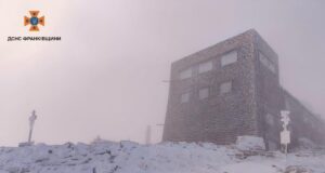 Карпати засипало снігом: у горах вдарив мороз -5° Карпати-засипало-снігом:-у-горах-вдарив-мороз-5°