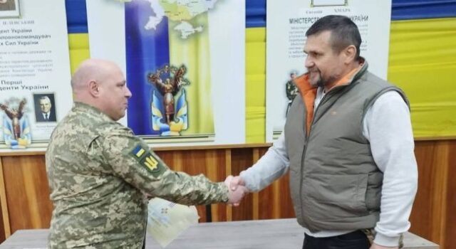 Воїн з Волині отримав медаль «Залізний хрест». ФОТО Воїн-з-Волині-отримав-медаль-«Залізний-хрест».-ФОТО