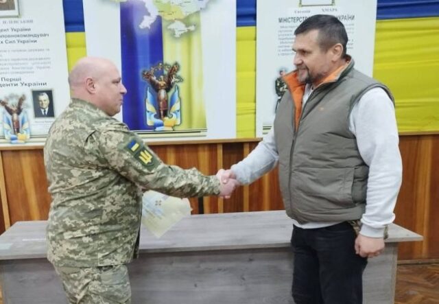 Воїн з Волині отримав медаль «Залізний хрест». ФОТО Воїн-з-Волині-отримав-медаль-«Залізний-хрест».-ФОТО