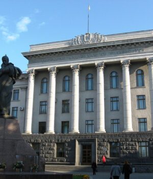 Волиньрада-передала-Луцькраді-корпуси-університету-і-тубдиспансер-під-госпіталь Волиньрада-передала-Луцькраді-корпуси-університету-і-тубдиспансер-під-госпіталь