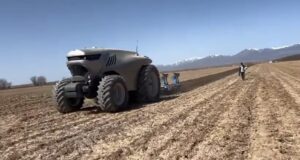 У Китаї автономні трактори обробляють поля, а дороги будують безпілотні машини У-Китаї-автономні-трактори-обробляють-поля,-а-дороги-будують-безпілотні-машини