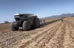 У Китаї автономні трактори обробляють поля, а дороги будують безпілотні машини У-Китаї-автономні-трактори-обробляють-поля,-а-дороги-будують-безпілотні-машини