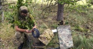 Україна очікує відповіді від Пентагону та SpaceX щодо супутникової системи Starshield Україна чекає на підтвердження від Пентагону і SpaceX про відновлення роботи Starshield