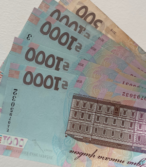 За яку-суму-на картці-банк-може-попросити-пояснити-доходи-та як уникнути-блокування-рахунку