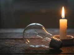 Світло вимикатимуть до чотирьох годин — графіки на 17 жовтня Світло вимикатимуть до чотирьох годин — графіки на 17 жовтня
