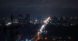 Графіки відключень електроенергії в Україні 18 жовтня 2026 року Світло вимикатимуть по всій Україні: які обмеження застосують 18 жовтня