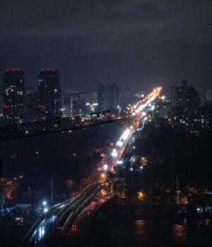 vidklyuchennya_elektroenergiya_svitlo__kiyiv__gettyimages_2239791458_d6efb2ef2ec8f87c6ad3b44d5ae13.jpg Світло вимикатимуть по всій Україні: які обмеження застосують 18 жовтня
