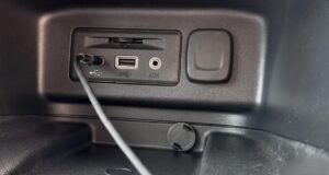 USB-порт в автомобілі простоює даремно: ось як використати його з користю usb-порт-в-автомобілі-простоює-даремно:-ось-як-використати-його-з-користю