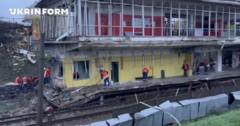 Російські атаки на Львів та Київ: жертви та руйнування Росія-атакувала-Львів,-у-Києві-загибла-дівчина-після-балістичного-удару,-пошкоджене-метро