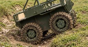 В Україні на 3D-принтері друкують шини для наземних дронів, яким не страшні проколи В-Україні-на-3d-принтері-друкують-шини-для-наземних-дронів,-яким-не-страшні-проколи