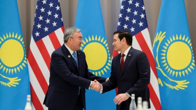 Марко Рубіо закликав до мирних переговорів у конфлікті між Росією та Україною під час візиту... Рубіо-обіцяє-й-надалі-сприяти-миру-в-Україні-та-прагне-поглибити-зв’язки-США-з-Центральною.