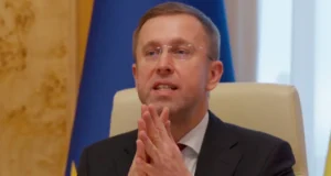 Міжнародні партнери покривають дві третини витрат України Партнери-покривають-дві-третини-потреб-України-–-Корецький