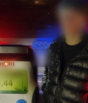 У-Луцьку-патрульні-затримали-16-річного-водія-авто-напідпитку У-Луцьку-патрульні-затримали-16-річного-водія-авто-напідпитку