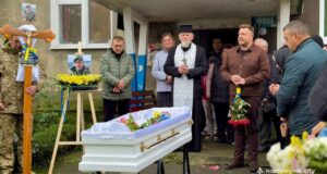 Прощання з Героєм: Микола Федонюк віддав життя за Україну Нововолинська-громада-провела-в-останню-земну-дорогу-Героя-Миколу-Федонюка