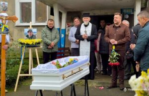 Прощання з Героєм: Микола Федонюк віддав життя за Україну Нововолинська-громада-провела-в-останню-земну-дорогу-Героя-Миколу-Федонюка