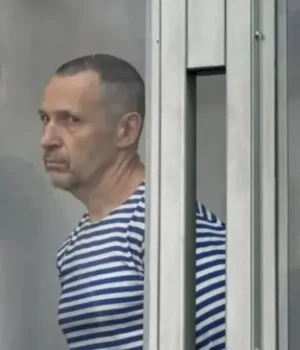 Обвинуваченому в убивстві Андрія Парубія продовжили запобіжний захід