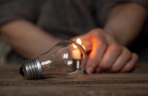 В Україні 21 жовтня вимикатимуть світло: графіки відключень В-Україні-21-жовтня-вимикатимуть-світло:-графіки-відключень