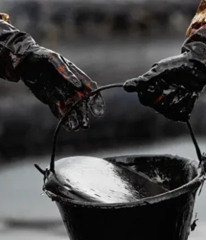 Нафта-brent-подешевшала-після-п’ятимісячного-максимуму-–-що-посприяло