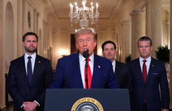 Трамп жертвує життями українців заради власних політичних інтересів, – NYT Трамп-жертвує-життями-українців-заради-власних-політичних-інтересів,-–-nyt